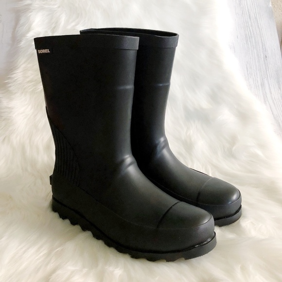 Sorel Shoes - NEW! Sorel Short Solid Rainboot in Black
